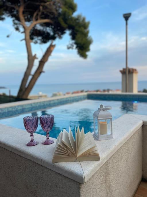 Wave N' Sea With A Private Pool *