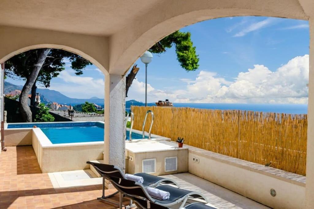Appartamento Wave N' Sea With A Private Pool Ragusa