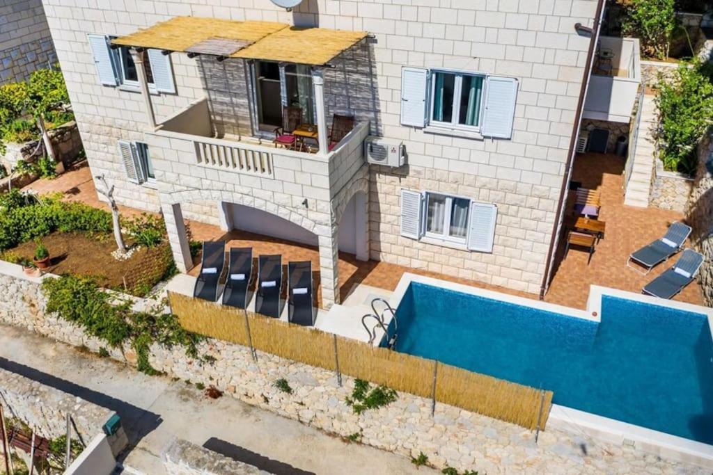 Wave N' Sea With A Private Pool